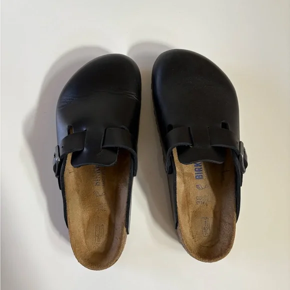 Birkenstock Boston Clogs in Black - Picture 6 of 8